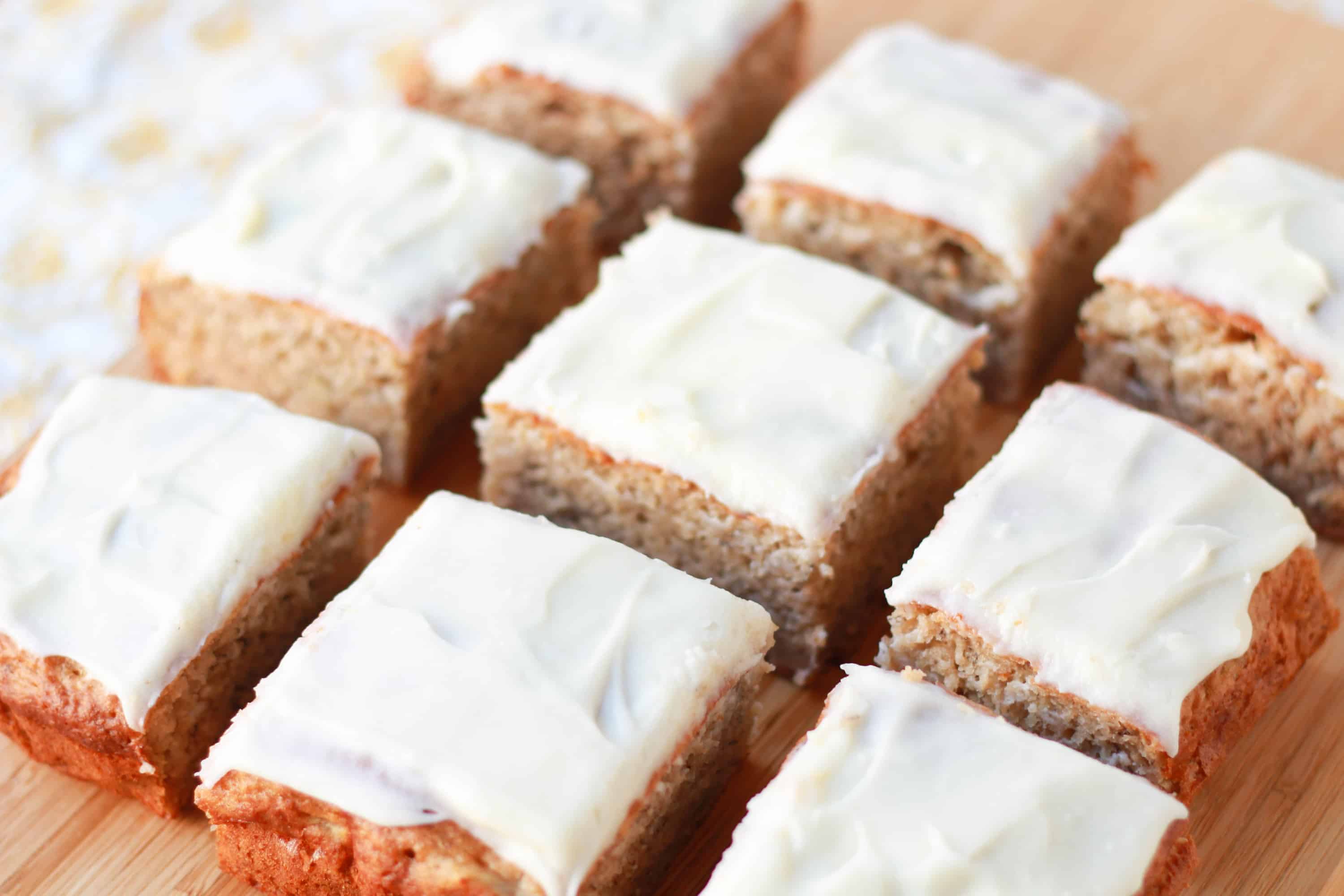 https://celebratingsweets.com/wp-content/uploads/2013/12/banana-snack-cake.jpg