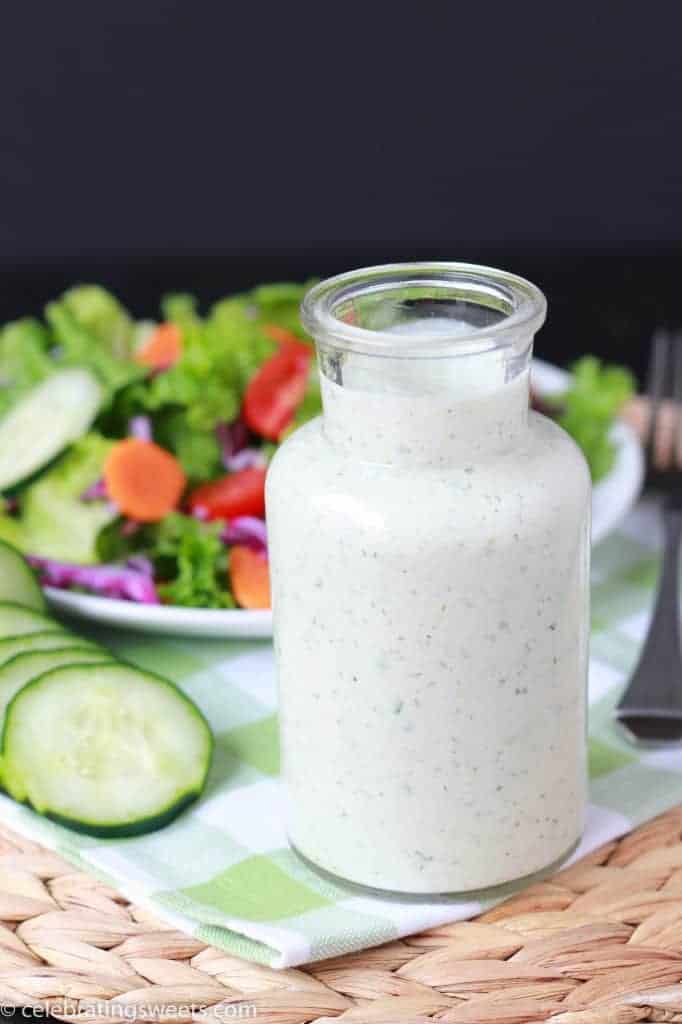 hot selling glass salad dressing shaker