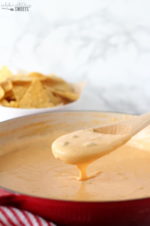 Queso dip in a skillet.