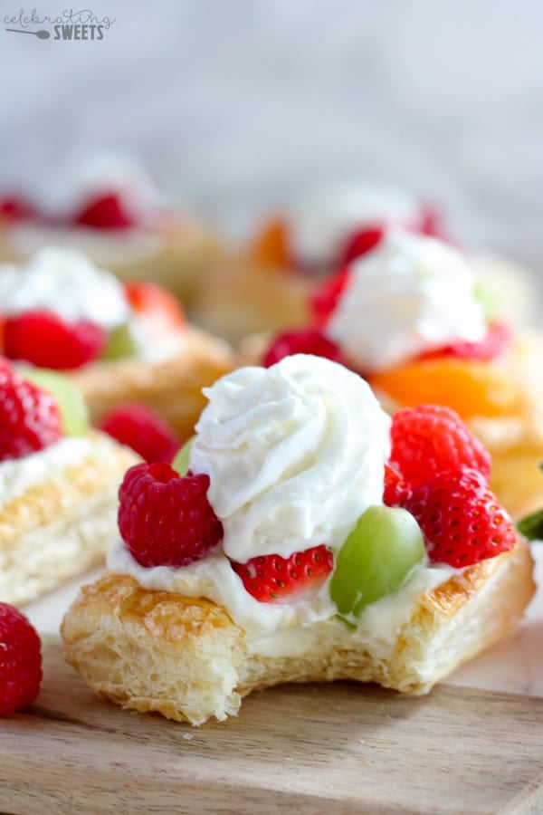 Mini tart topped with fruit.