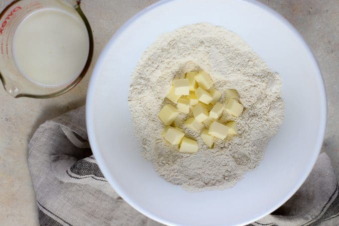 How to make Buttermilk Biscuits