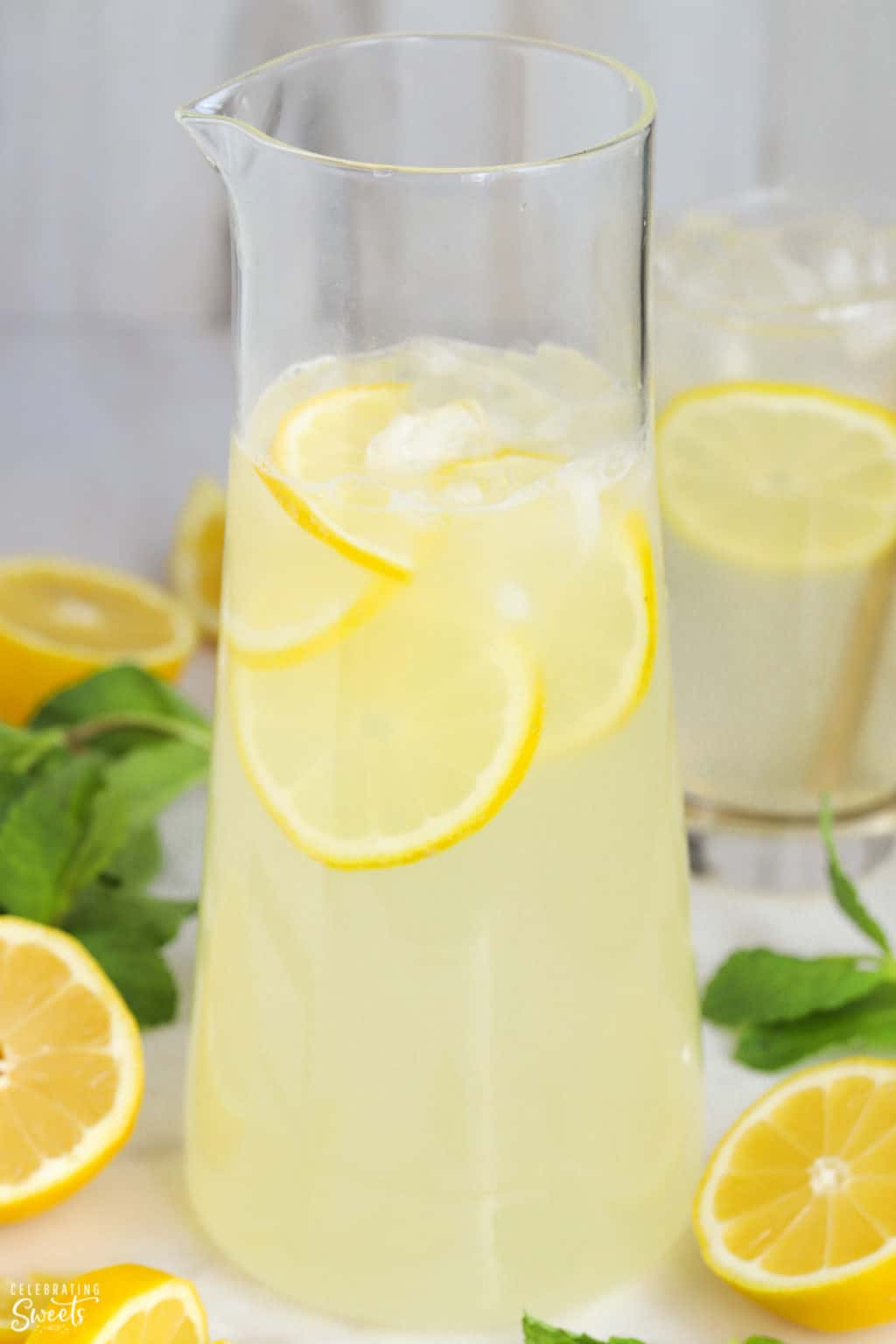 Easy Homemade Lemonade - Celebrating Sweets