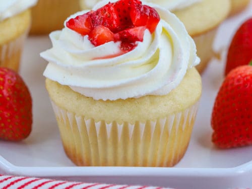 nadia's strawberry shortcake cupcakes