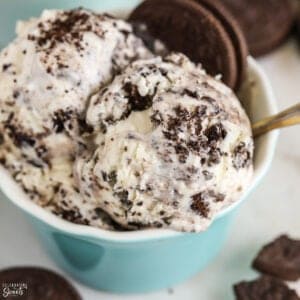 Cookies and Cream Ice Cream in a light blue bowl