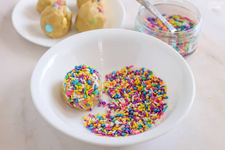 Easter Cookies {So Easy!} - Celebrating Sweets